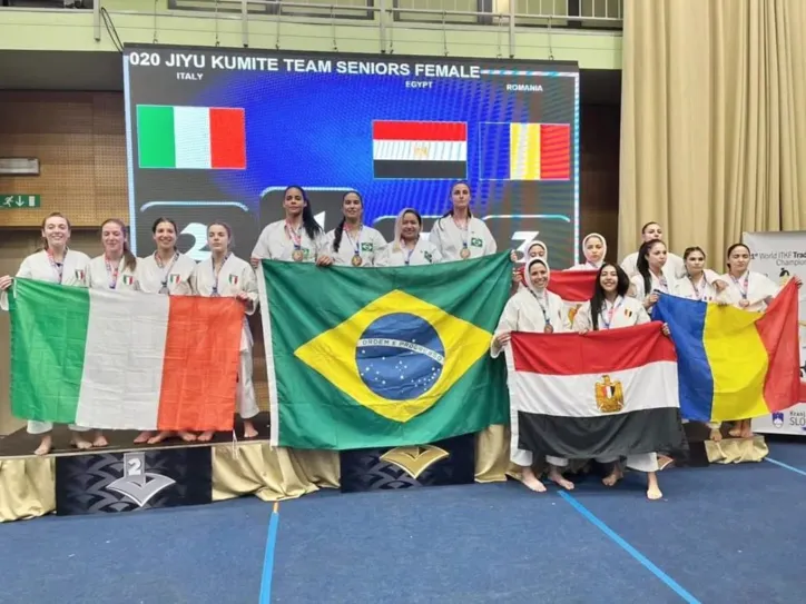 Martinna também foi campeã mundial de kumitê por equipes