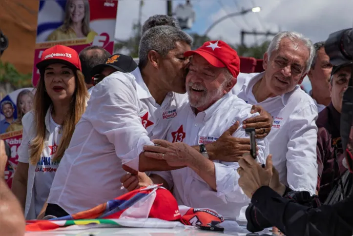 Com ampla votação na Bahia e visitas a Salvador na reta final da campanha, Lula (PT) foi eleito presidente da República e colaborou para a eleição do novo governador da Bahia, Jerônimo Rodrigues (PT)