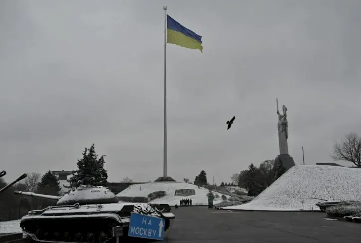 Bombardeio russo na capital da Rússia, Kiev