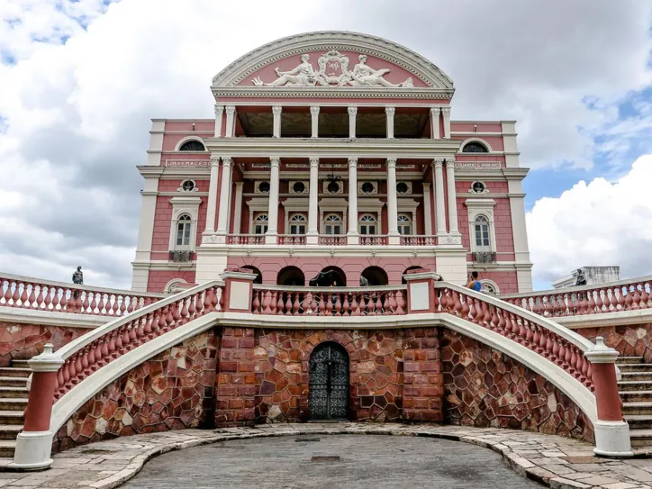 Arquitetura do Teatro Amazonas em Manaus