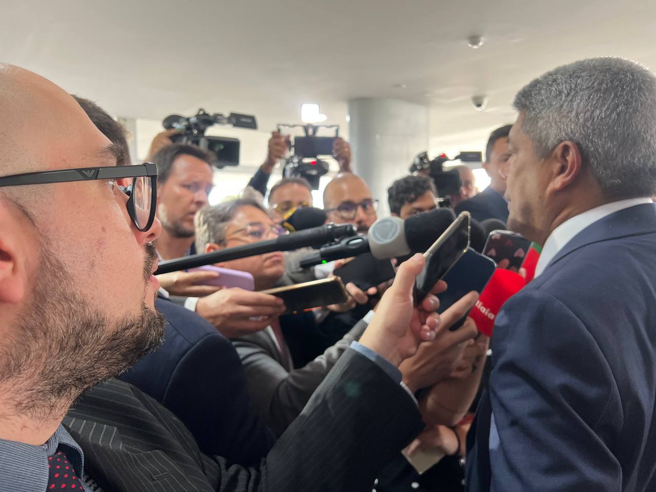 Jerônimo Rodrigues participando da reunião dos governadores com o presidente Lula