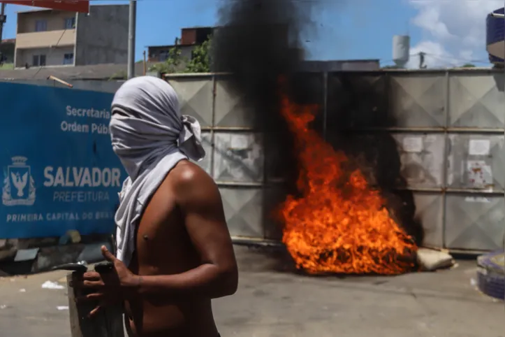 Imagem ilustrativa da imagem Após dia de protestos por credenciamento, ambulantes seguem na Semop