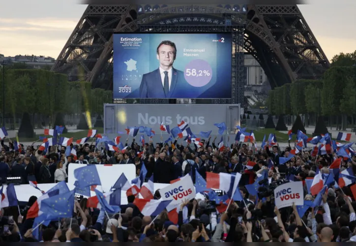 Franceses comemoram a vitória de Emmanuel Macron