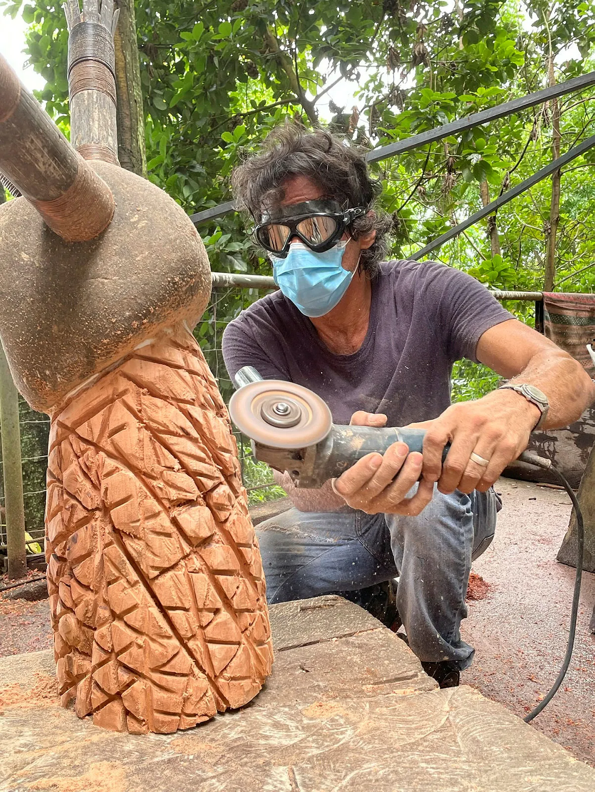 José Ignacio trabalha em escultura