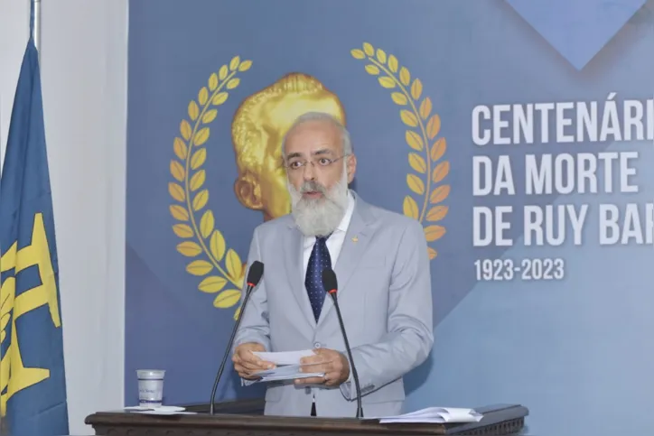 Ruy Barbosa recebe homenagem em sede da ABI