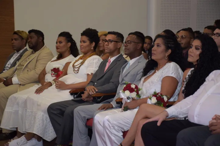 Casamento coletivo na faculdade de Direito da UFBA