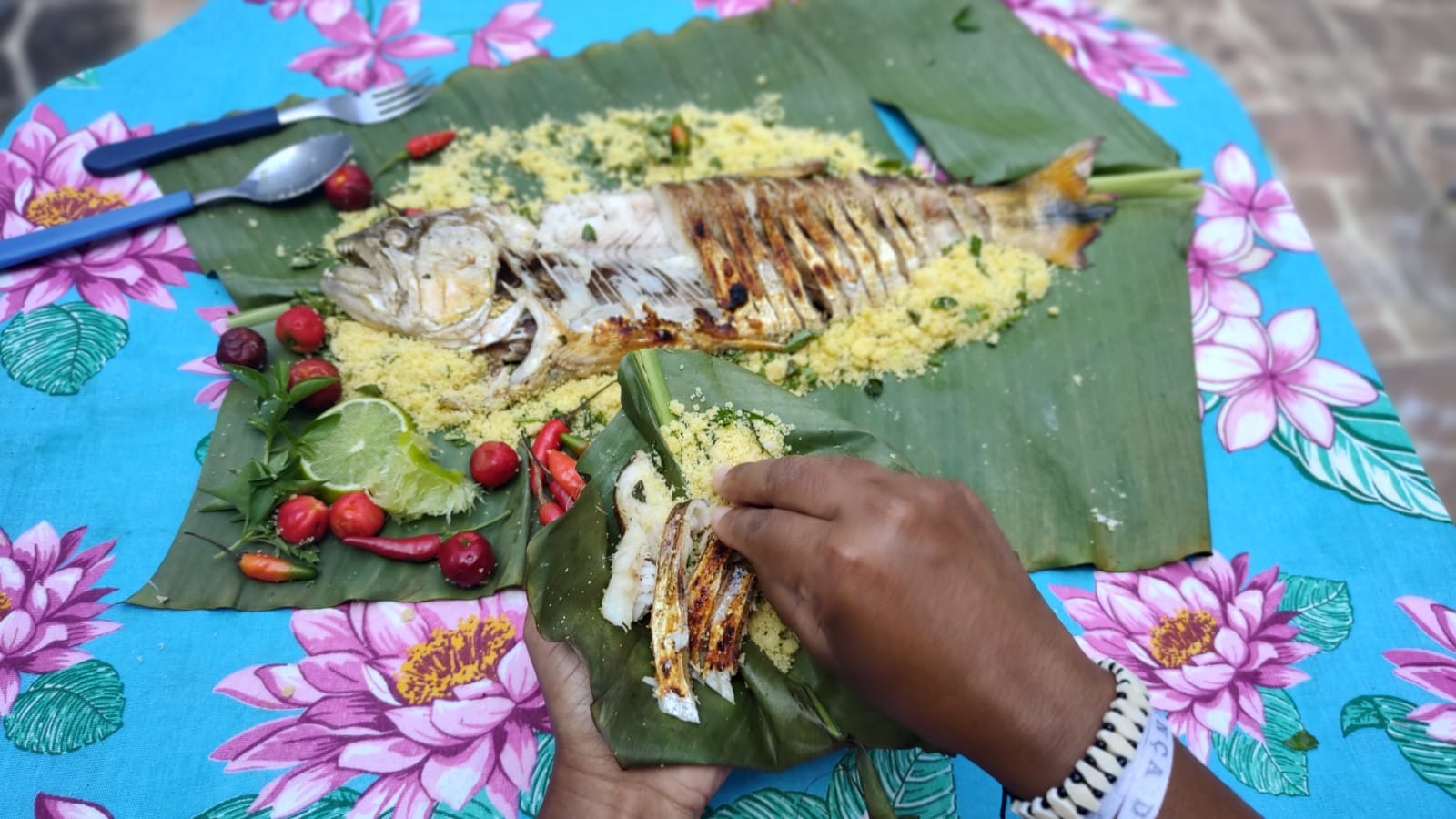 Imagem ilustrativa da imagem Peixe no moquém traz o sabor da cultura dos povos originários
