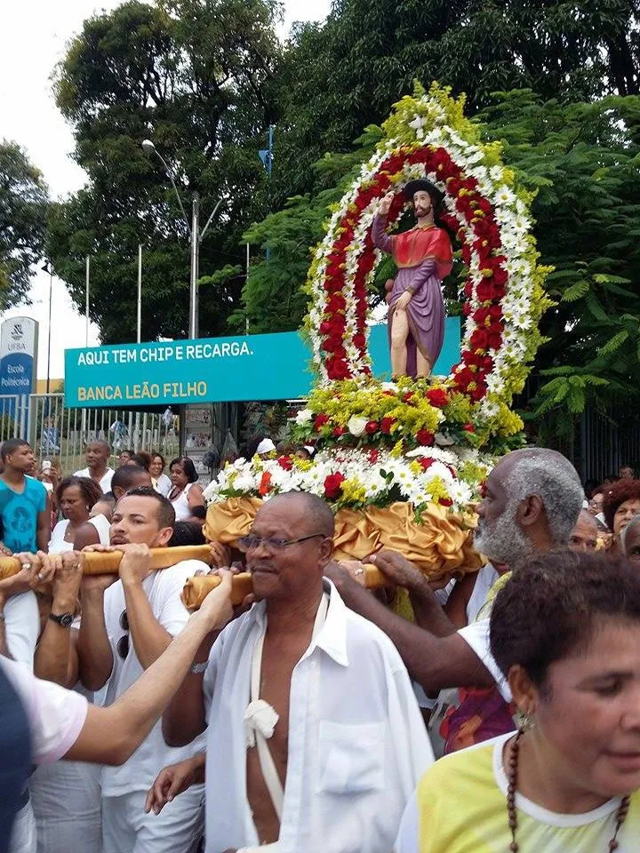 Martim Santos (centro)  iniciou a devoção que mais tarde foi incorporada à Caminhada Azoany