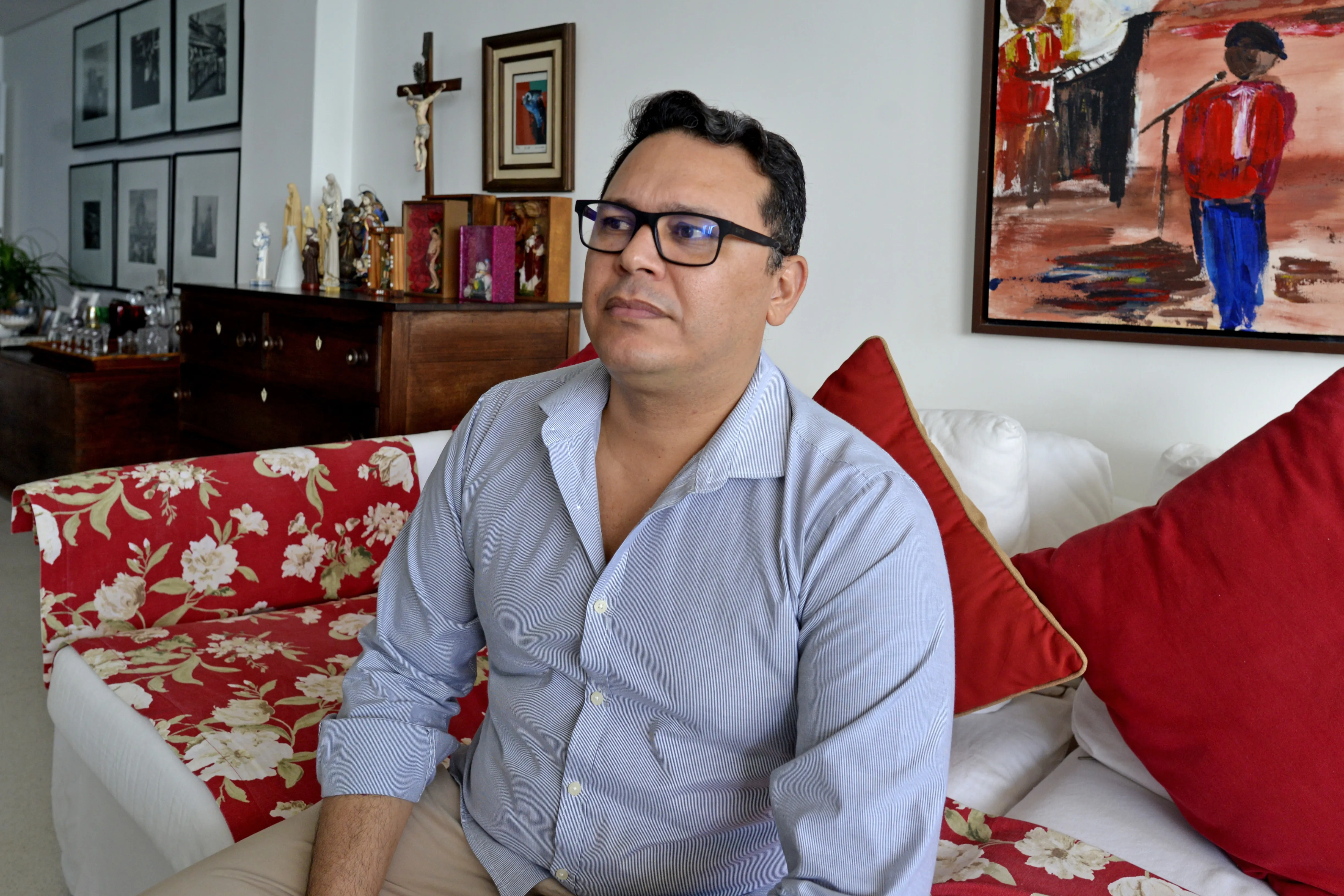 Felipe Júnior, corretor de imóveis: oportunidades  de negócios no local