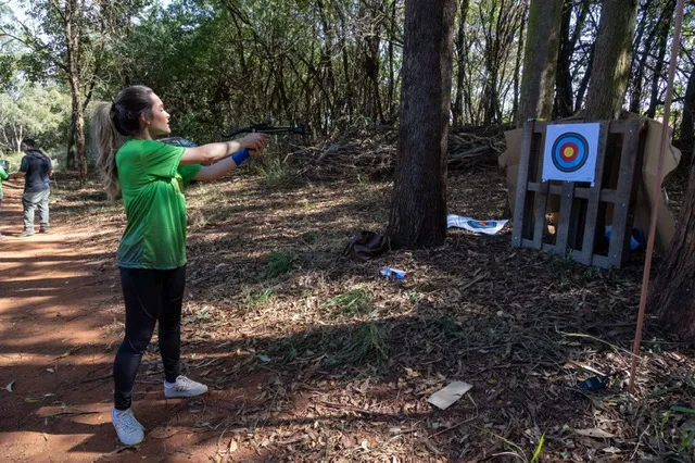 Na prova do arco e flecha Elisiane mostrou muita pontaria e marcou pontos decisivos