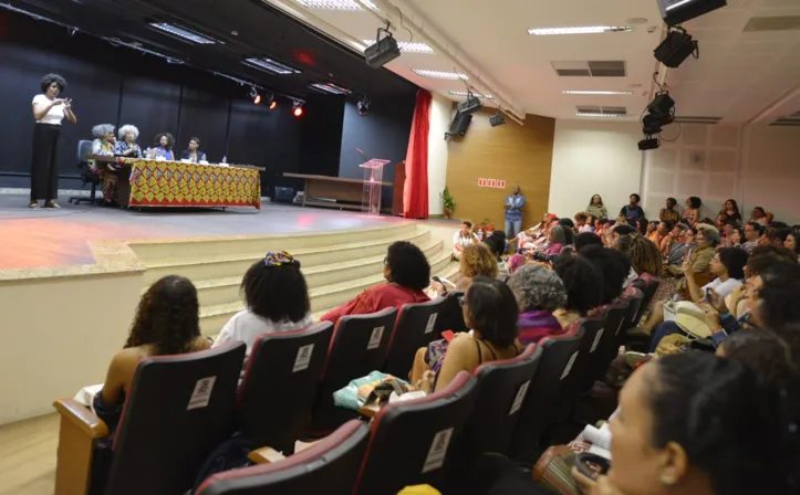 Auditório da Faculdade de Direito da UFBA ficou lotado