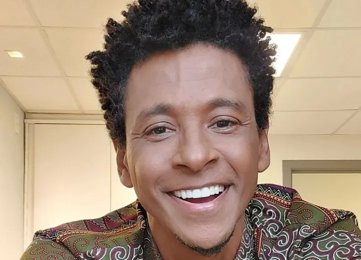 Aldri Anunciação é autor da peça "Namíbia, Não!", que originou o filme 'Medida Provisória', dirigido por Lázaro Ramos