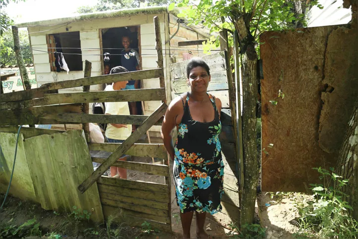 Joice aguarda ser contemplada pelo Minha Casa, Minha Vida