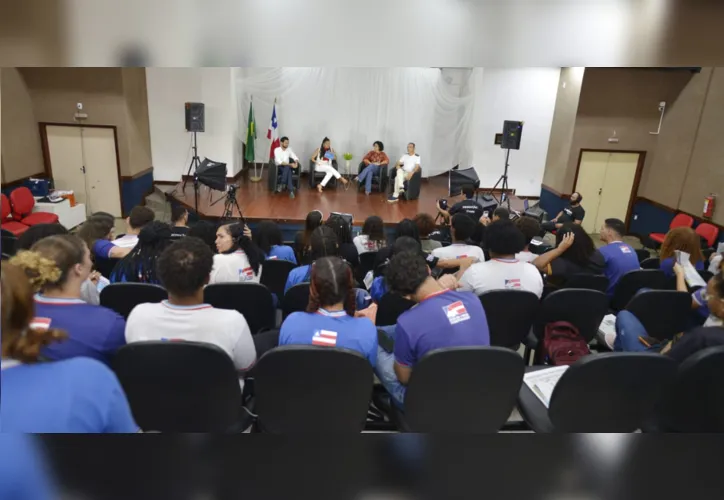 Roda de Conversa teve como objetivo estimular os estudantes a mergulharem na verdadeira história da Bahia