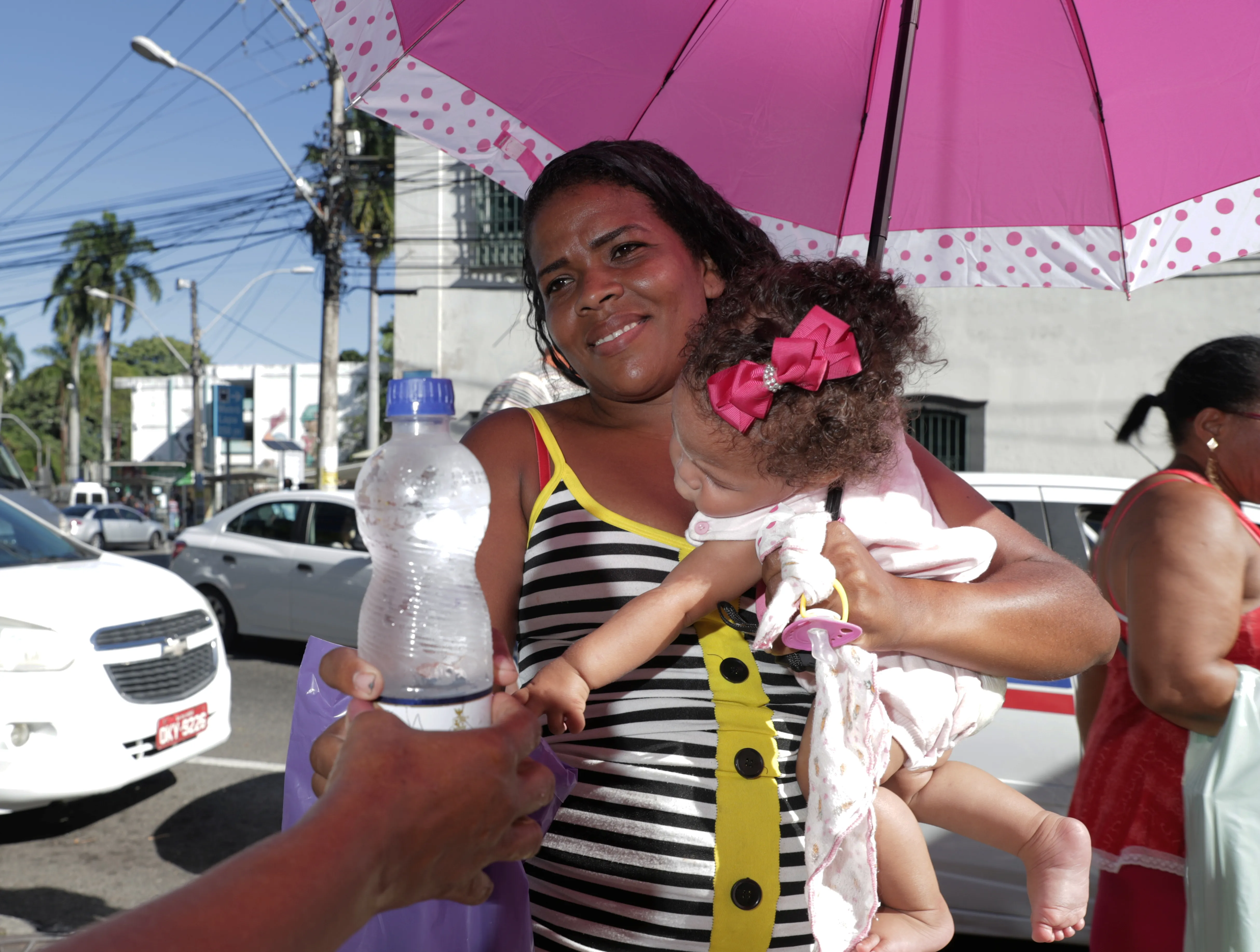 Especialista alerta para cuidados com as crian&ccedil;as em momento de calor