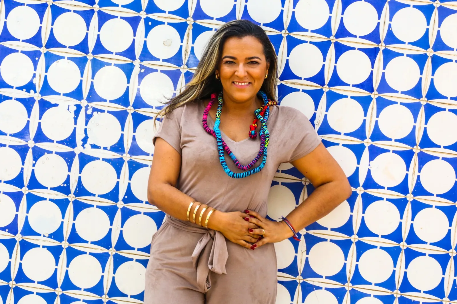 Carollini Assis é roteirista e jornalista formada pela Universidade Estadual do Sudoeste da Bahia