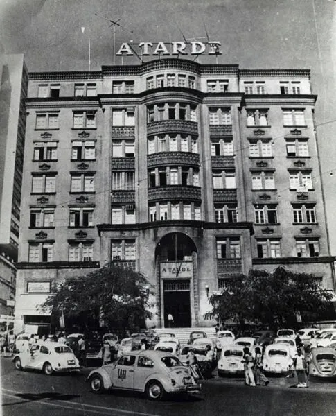 Primeira sede de A TARDE na Praça Castro Alves