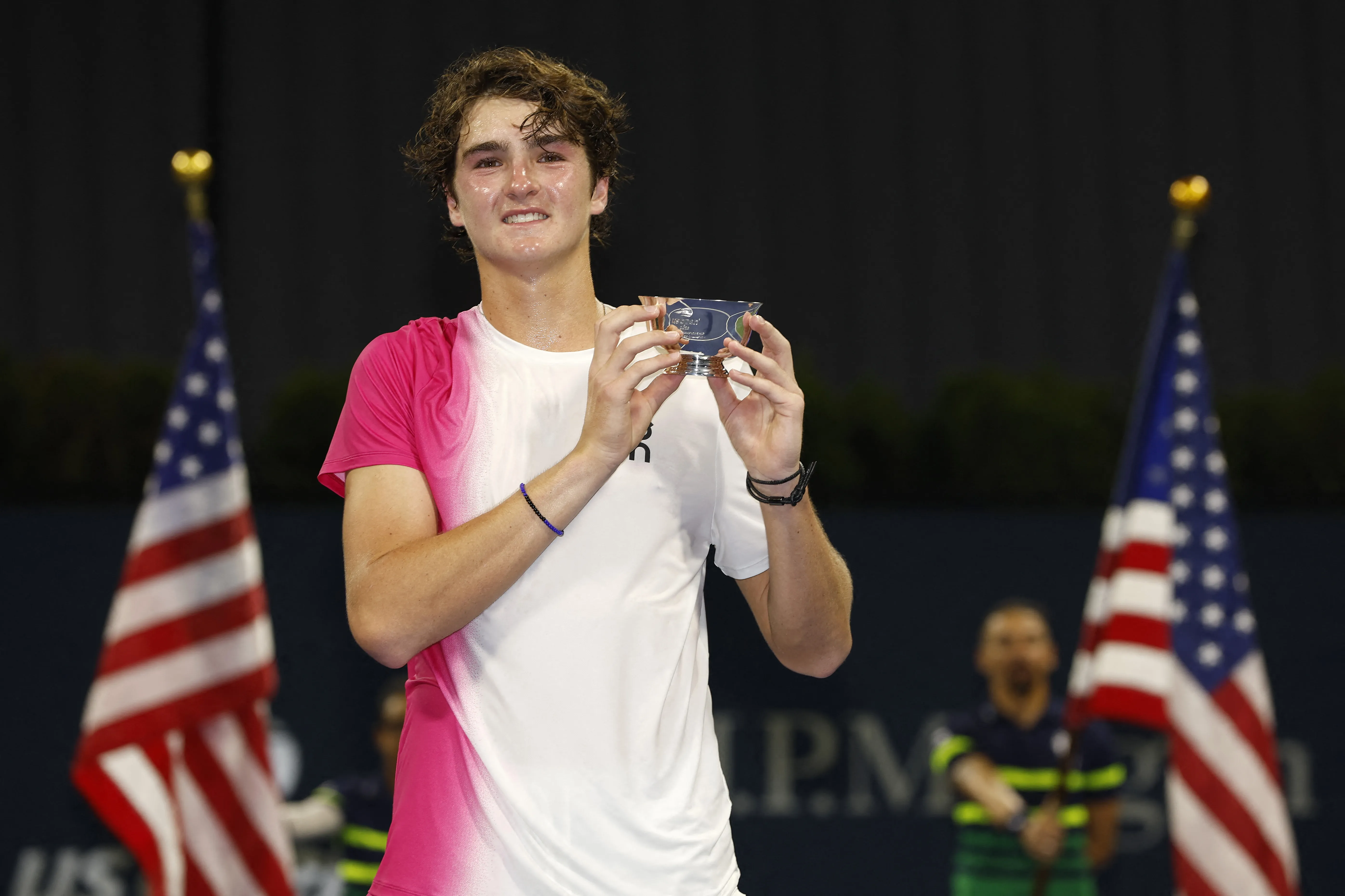 João Fonseca ganha troféu do US Open juvenil