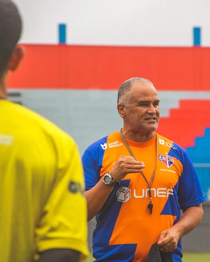 Oliveira Canindé em treino do Bahia de Feira em 2021