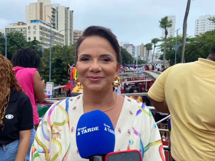 A promotora Márcia Teixeira é uma das madrinhas da Parada