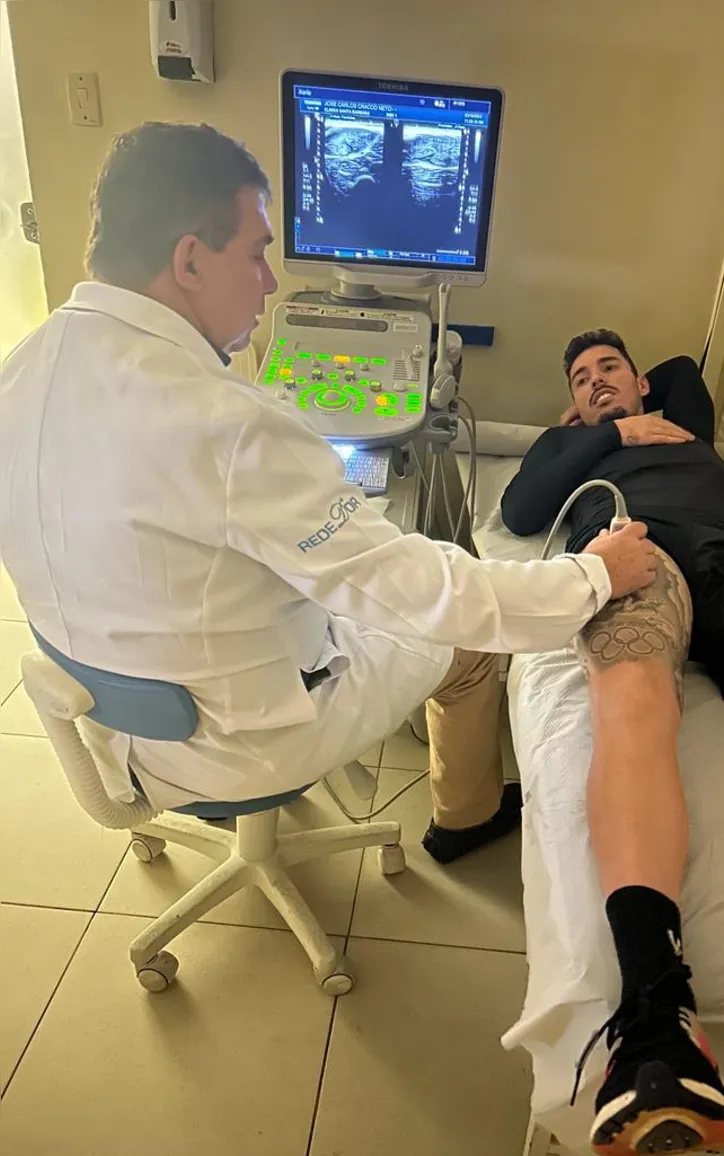 Zeca durante exame em clínica