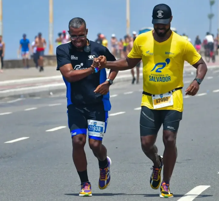 Na última prova, Big fez 21km e voltou para acompanhar seu irmão, que fez 42km