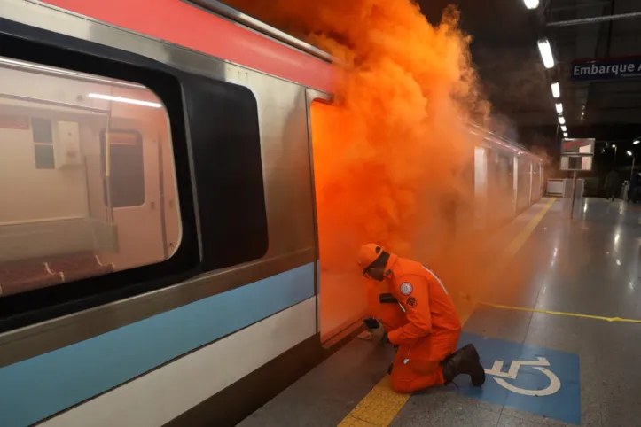 Imagem ilustrativa da imagem Explosivos e sequestros são simulados no metrô de Salvador