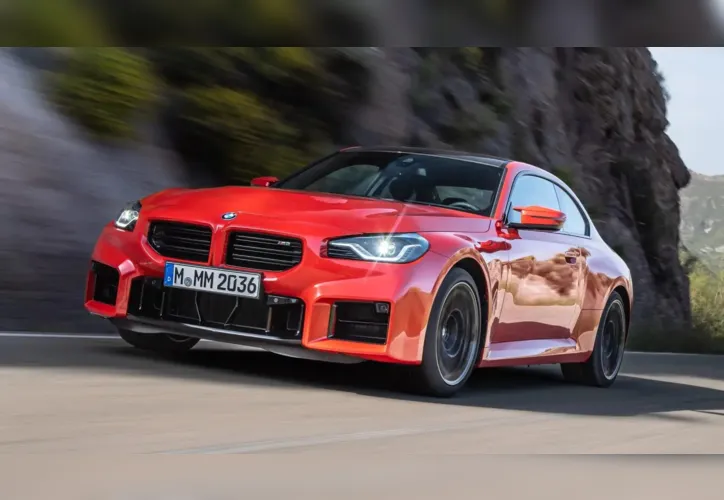 BMW M2 chega em duas versões, Coupé e Coupé Track