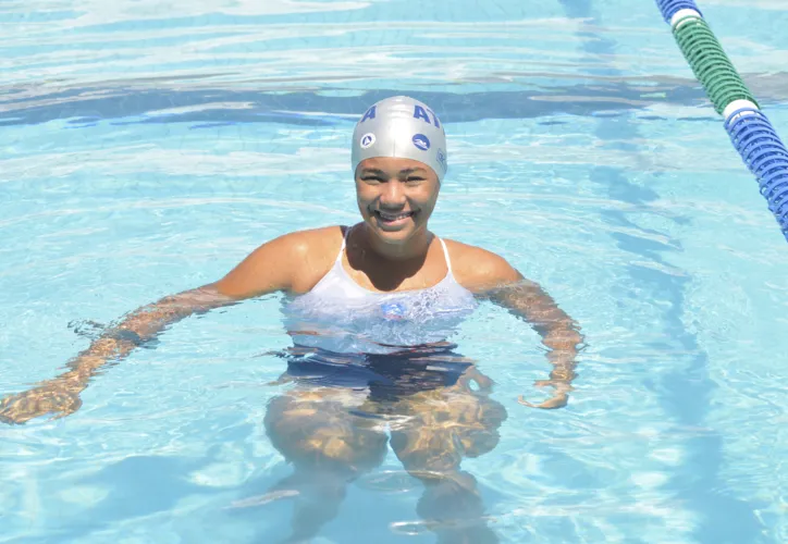 Celine Bispo é dona de recorde mundial  na natação