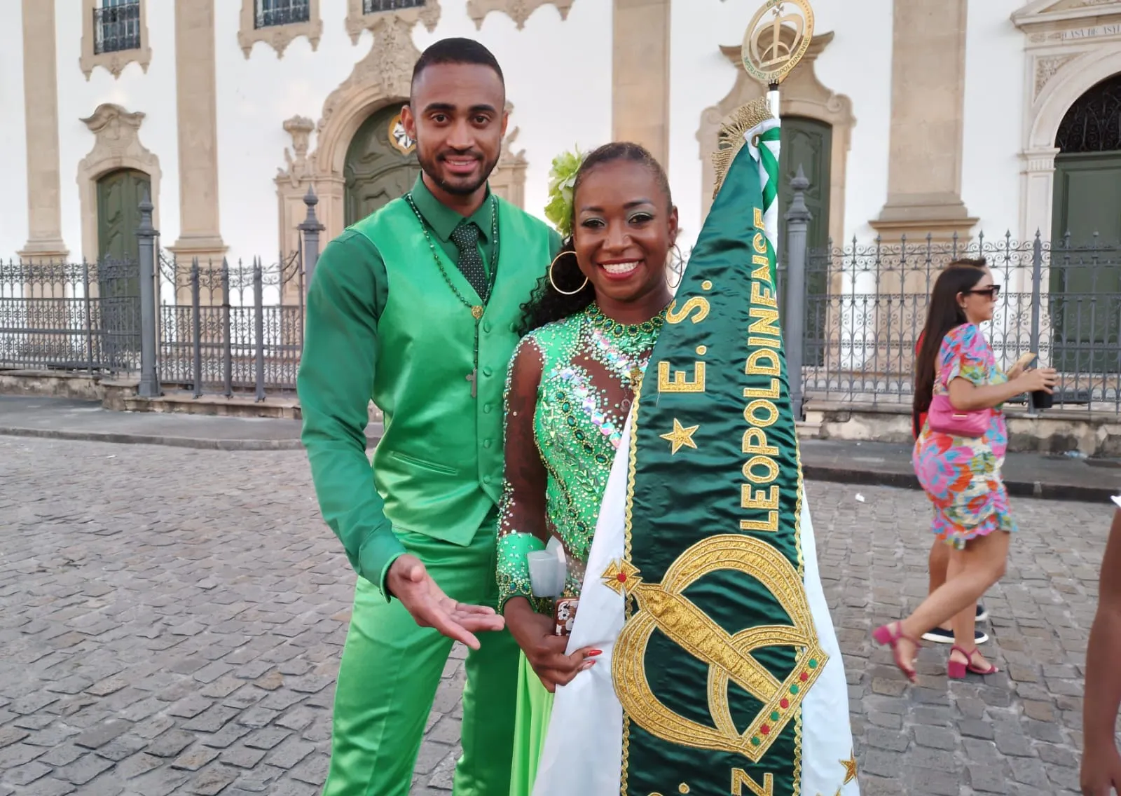 Imagem ilustrativa da imagem Encontro de Carnavais deixa Pelourinho ainda mais colorido: "&uacute;nico"