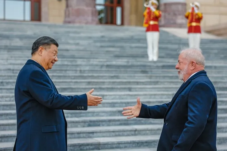 Lula coom o presidente da China, Xi Jinping durante encontro em Pequim