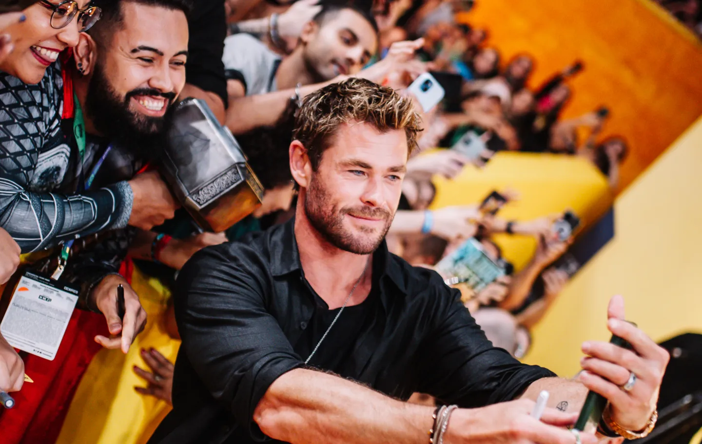 Chris Hemsworth afirma que viverá Thor até ser 'expulso