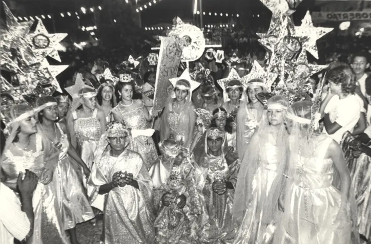 Desfile de Ternos é a principal característica da Festa de Reis