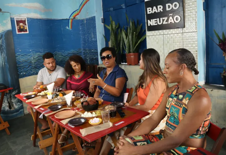 O bate-papo contou com a presença de Lyu Arisson (Yolanda), Tânia Toko (Neuzão), Vinícius Nascimento (Toko) e Luciana Souza (Dona Joana)