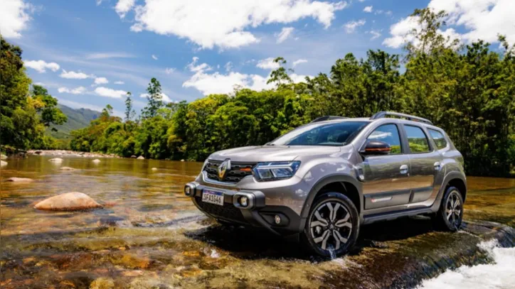 Duster tem novas versões Intense Plus e Iconic Plus
