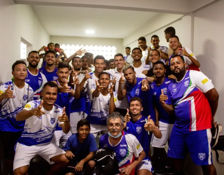 Equipe do Conquista FC que chegou à semifinal do Campeonato Baiano sub-20 do ano passado