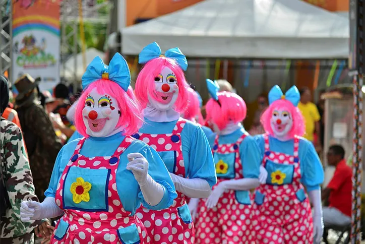 Imagem ilustrativa da imagem Tradição de Maragogipe, o Carnaval dos Mascarados tem concurso anual