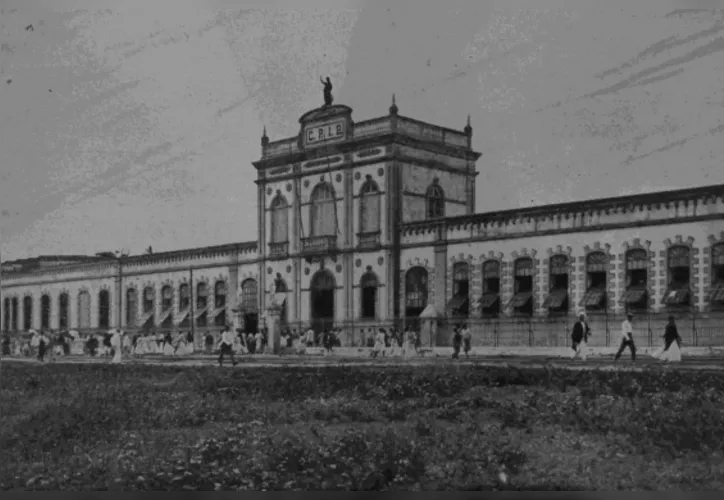 Fachada principal da Fábrica São Braz, em 1918