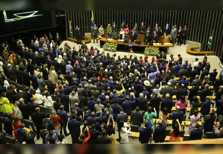 Tomam posse, em Brasília, os 513 parlamentares da Câmara dos Deputados