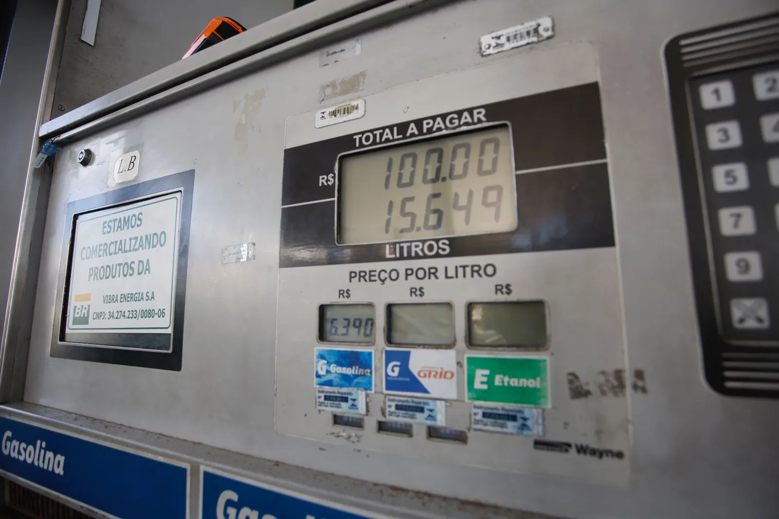 Até a quinta-feira, o combustível registrava um valor menor do que os R$ 6