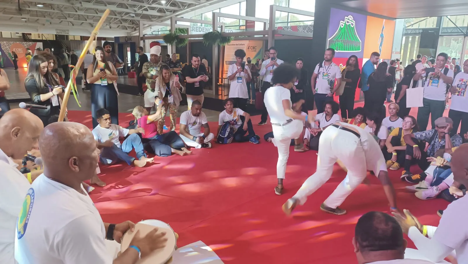 Capoeira é um patrimônio cultural brasileiro