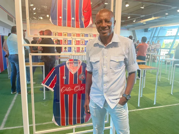 Imagem ilustrativa da imagem Bahia presta homenagem a jogadores campeões brasileiros de 1988