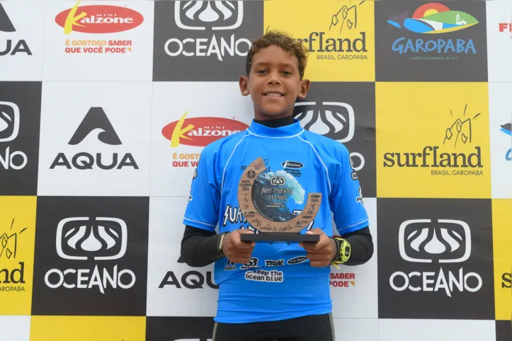 Baiano conquista título do "Surf talento"