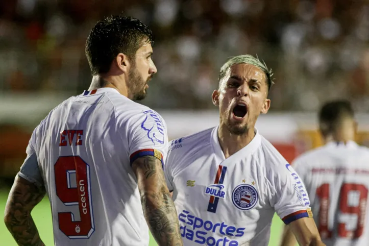 Everaldo e Biel deixaram o banco de reservas para empatar o jogo contra o Vitória, no Barradão