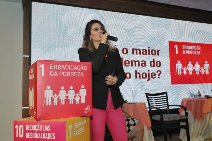 Leana Mattei, comunicadora, escritora e mestra em Desenvolvimento e Gestão Social