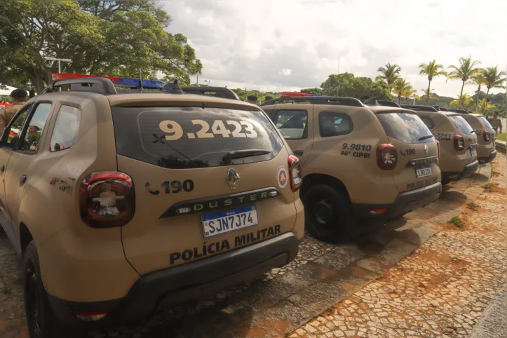 Viaturas são entregues em evento