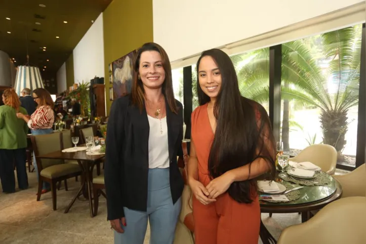 Sócia da Intégré Maria Carmem Barretto de Araújo (esquerda) e Tâmara Mota (direita)