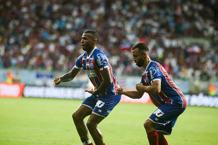 Jean Lucas e Caio Alexandre 'jogam milho' na Arena Fonte Nova