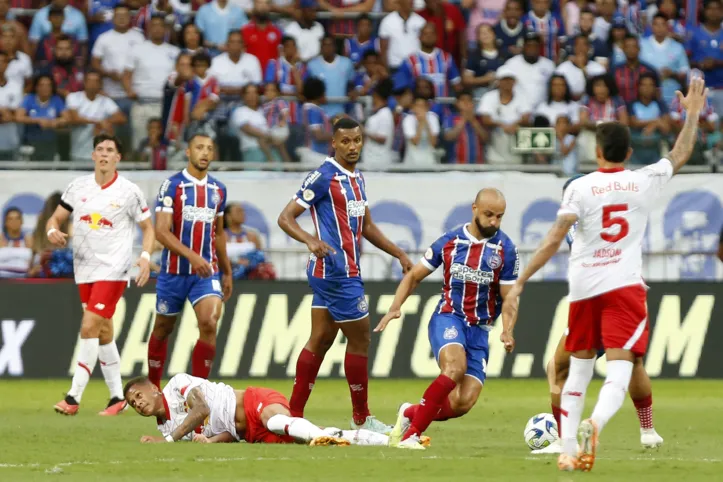 Bahia venceu o Bragantino por 4x0 na Arena Fonte Nova