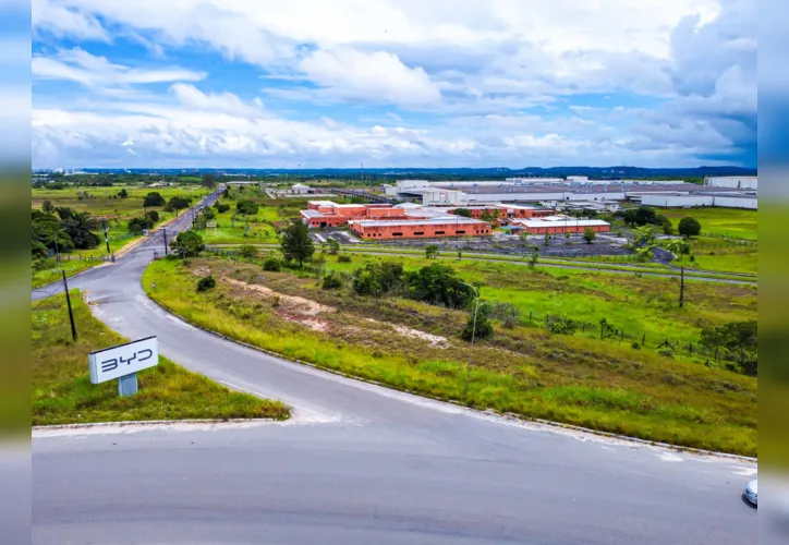 Imagem ilustrativa da imagem BYD anuncia novo investimento de R$ 5,5 bi para instalação de fábricas